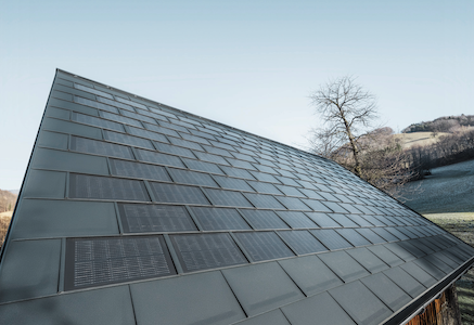 Prefa Solar Dakpan – aluminium dakpaneel en zonnepaneel in één